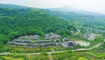 媒体聚焦|《四川日报》报道七彩林科生态扶贫